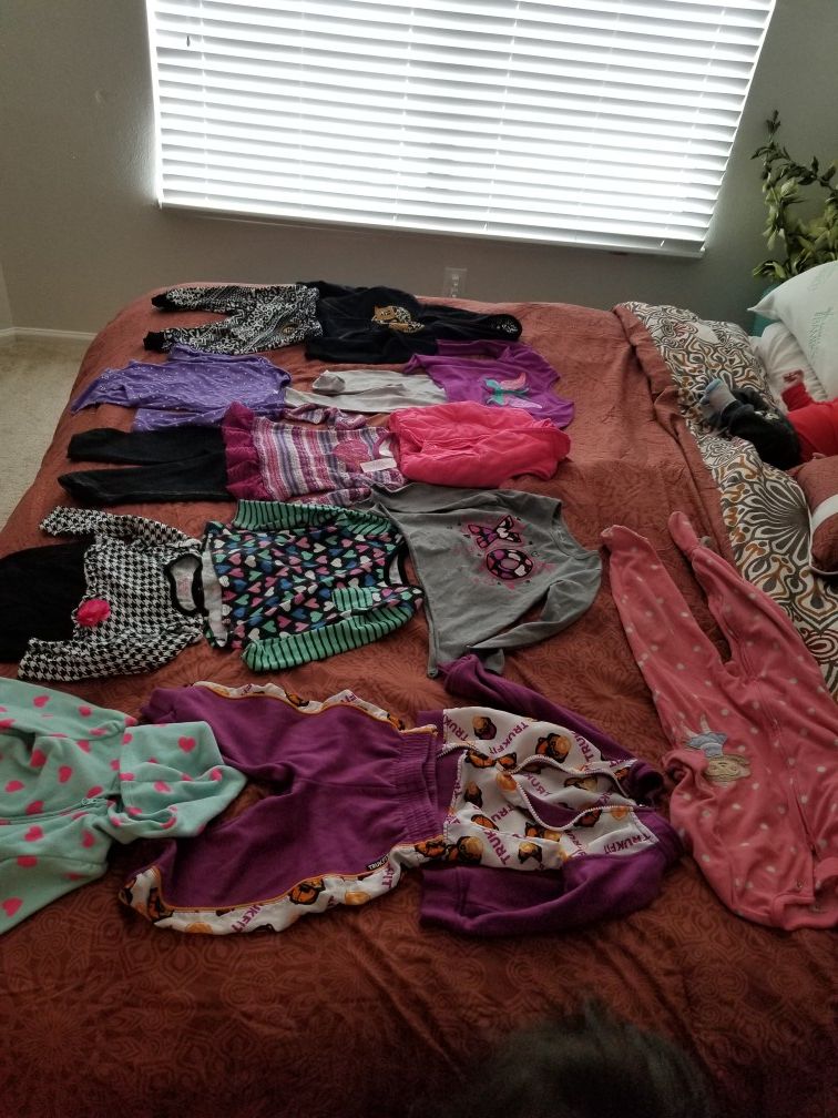 Kids clothes 18 to 24 month