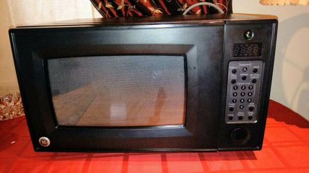 General Electric microwave oven