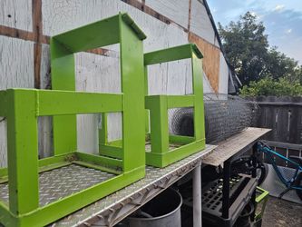 Jerry can holder for 2 cans