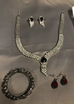New Necklace, Earrings And Bracelet Set