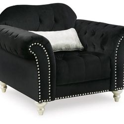 Harriotte Chai r | Black