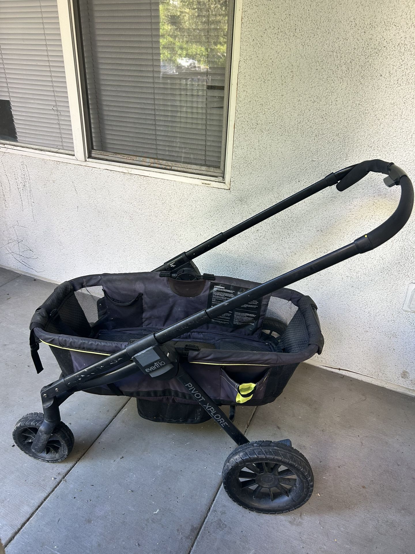 Evenflo stroller Wagon