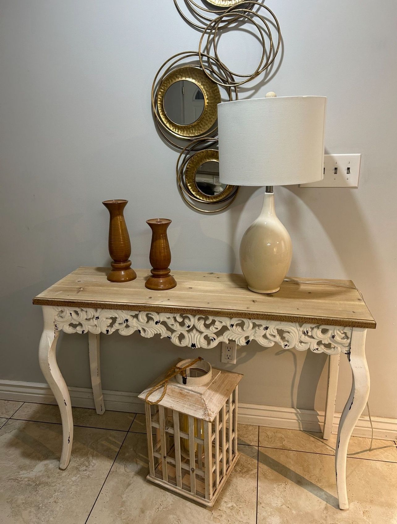 Console and Entry Table