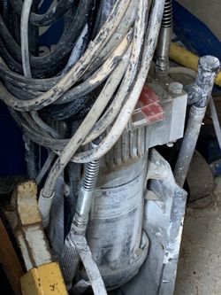 Campbells Hausfeld Air Less Paint Sprayer