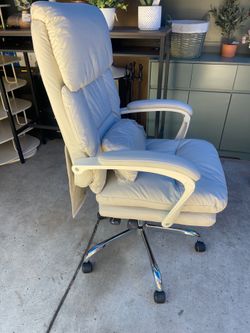 Genuine Leather Office Chair with Foot Rest, Reclining Ergonomic Executive Office Chair with Arms, High Back Comfy Swivel Computer Desk Chairs with Wh