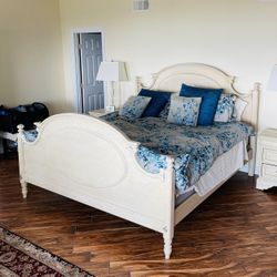 LEXINGTON KING SIZE BED FRAME. .  