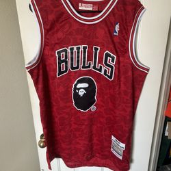 BAPE x Mitchell & Ness Chicago Bulls red jersey Size XL 
