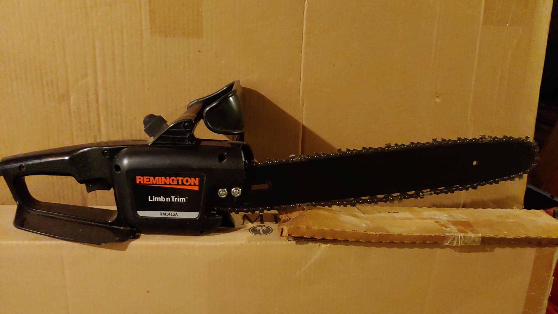 14 inch Remington limb and trim electric chainsaw $75 Serious Buyers Only