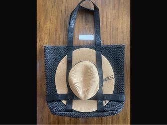 Brand new Women Anne Cole bag with straw hat $20