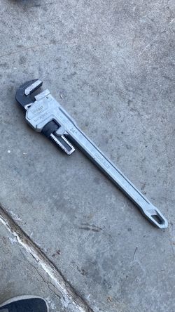 Kobalt 24-Inch Aluminum Pipe Wrench