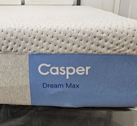LIKE NEW! - Casper Dream Max Queen Mattress - Delivery Available!