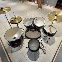 Mapex Drum Set