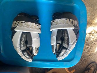 Mission Sub Zero Hockey Gloves Small