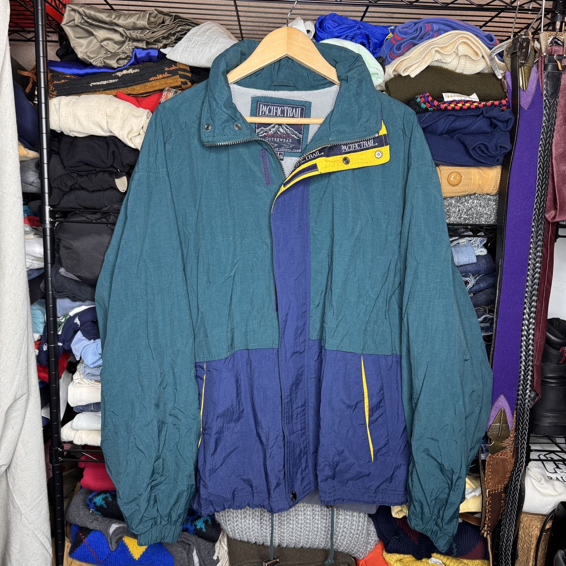 Vintage Pacific Trail Windbreaker Jacket with Hoodie Adult size XL