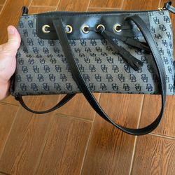 Dooney & Bourke Purse 