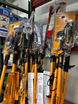 Fiskars 2 piece tree care set 12 ft