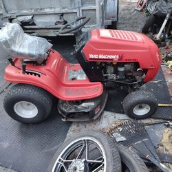 Mtd 38" Riding Mower With 13.5hp Tecumseh 
