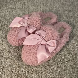 Pink Ugg Slippers 