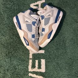 Jordan 4