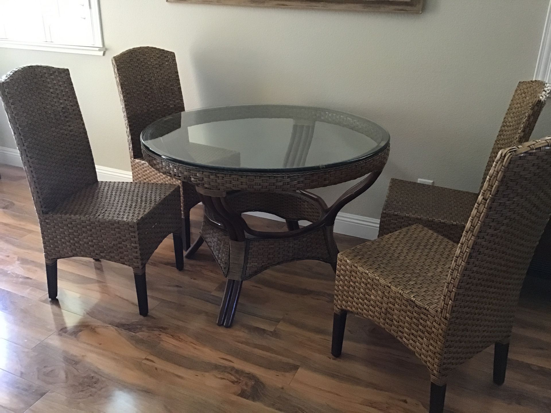 Pier one kitchen table