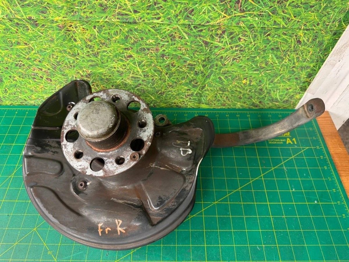 07-11 Mercedes W219 CLS550 Front Right Spindle Knuckle Hub Bearing OEM
