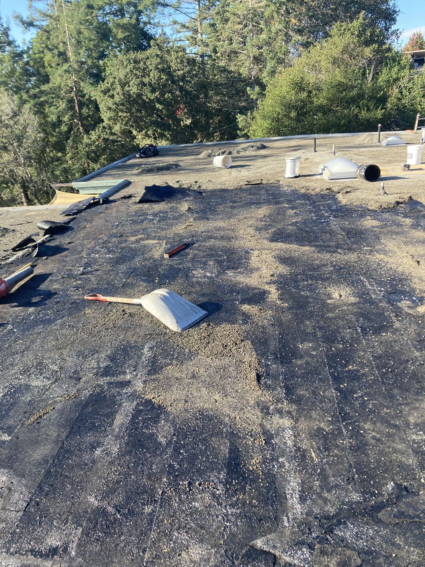 Ago Travajos De Roofing