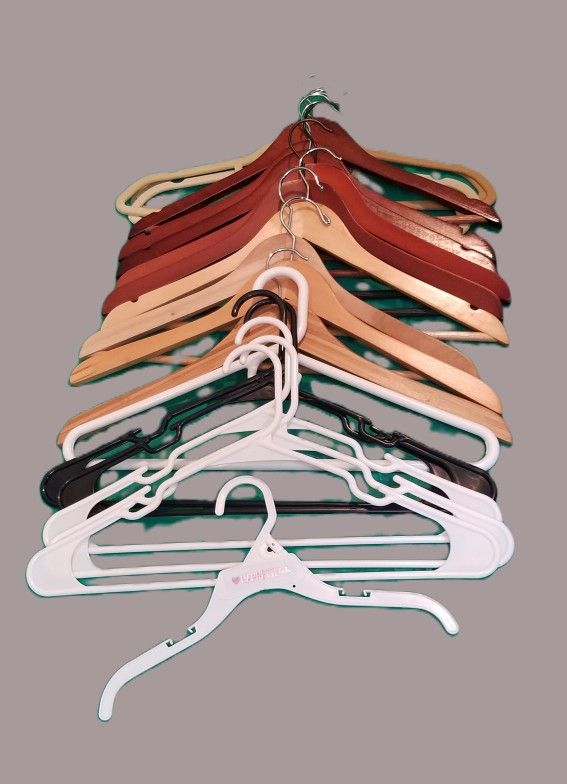Clothes Hanger Set