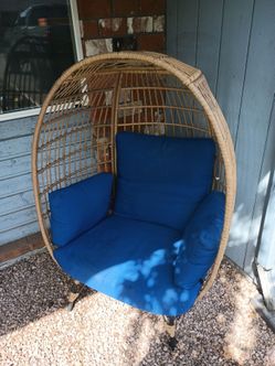 Egg chair