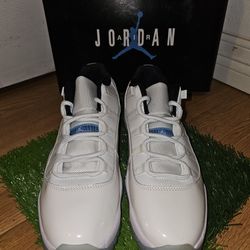 Jordan 11 Legend Blues