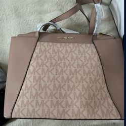 Michael Kors Walsh Tote Bag