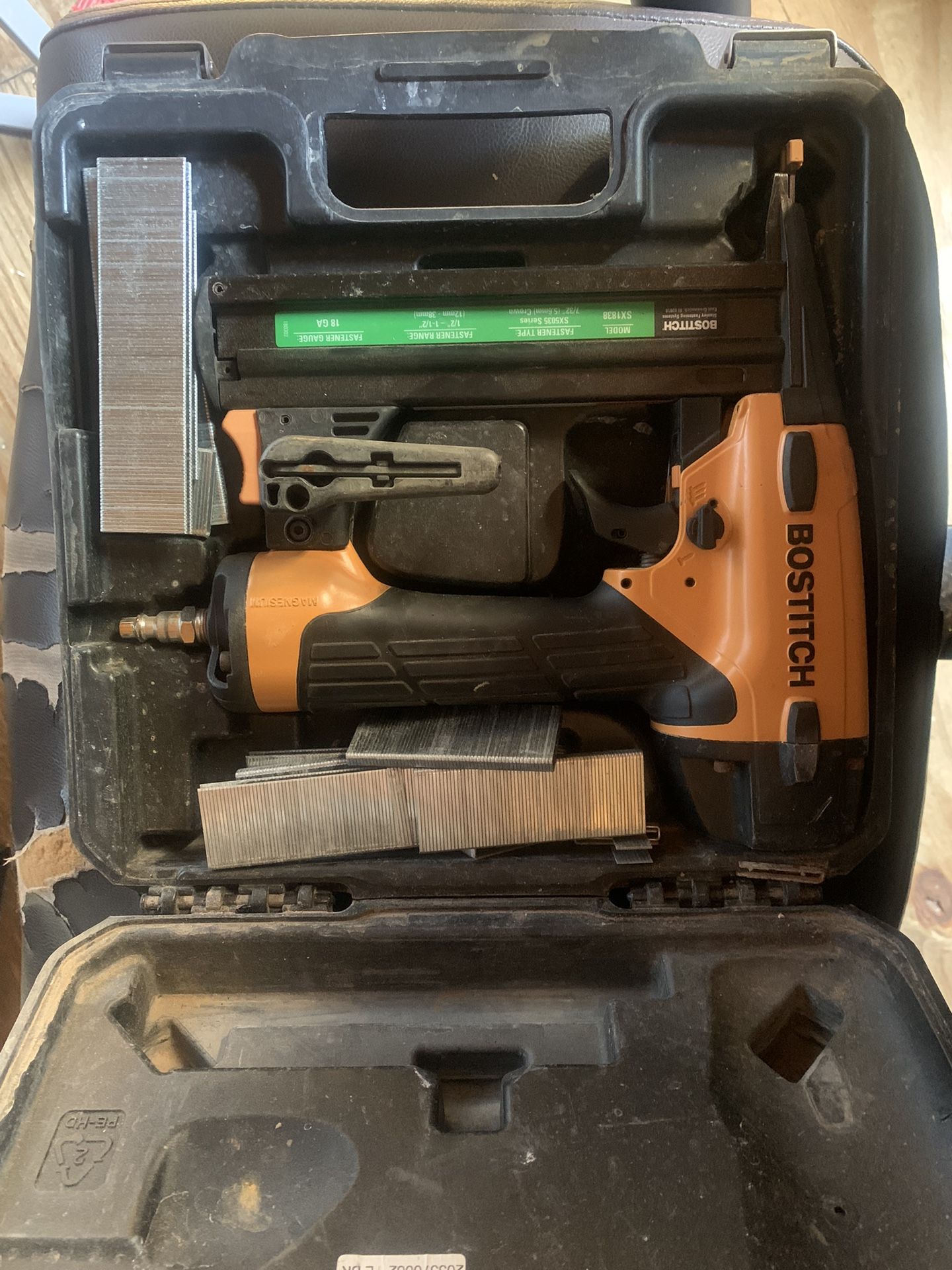 Nail And Stapler Gun