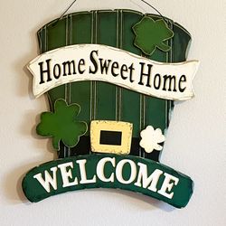 St. Patrick’s Day Door Hanger / Wall Decor Sign 