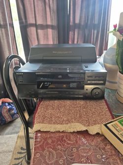 Sony Compact Disc CDP-CX151 100 CD CHANGER