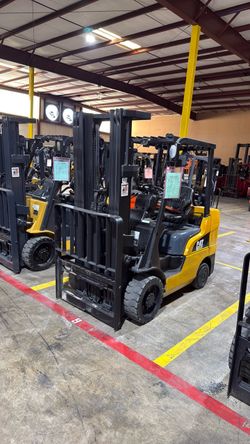 2020 Caterpillar 6,000lb Capacity Forklift For Sale