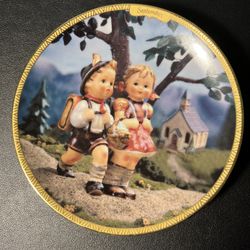 The Bradford Exchange 1999 Hummel Season Of Joy September Perpetual Calendar NIB 5.75”