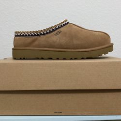 Ugg Slippers Women Size 8 