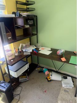 Corner desk