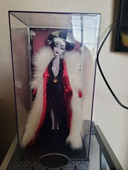 Villains Designer edition Imanic Style Cruella DeVil doll 2011