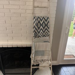 Blanket ladder