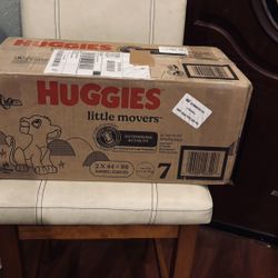 Huggies Size 7 Diapers 88ct