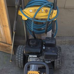 BRIGGS & STRATTON POWERED BY STREETROD POWER WASHER