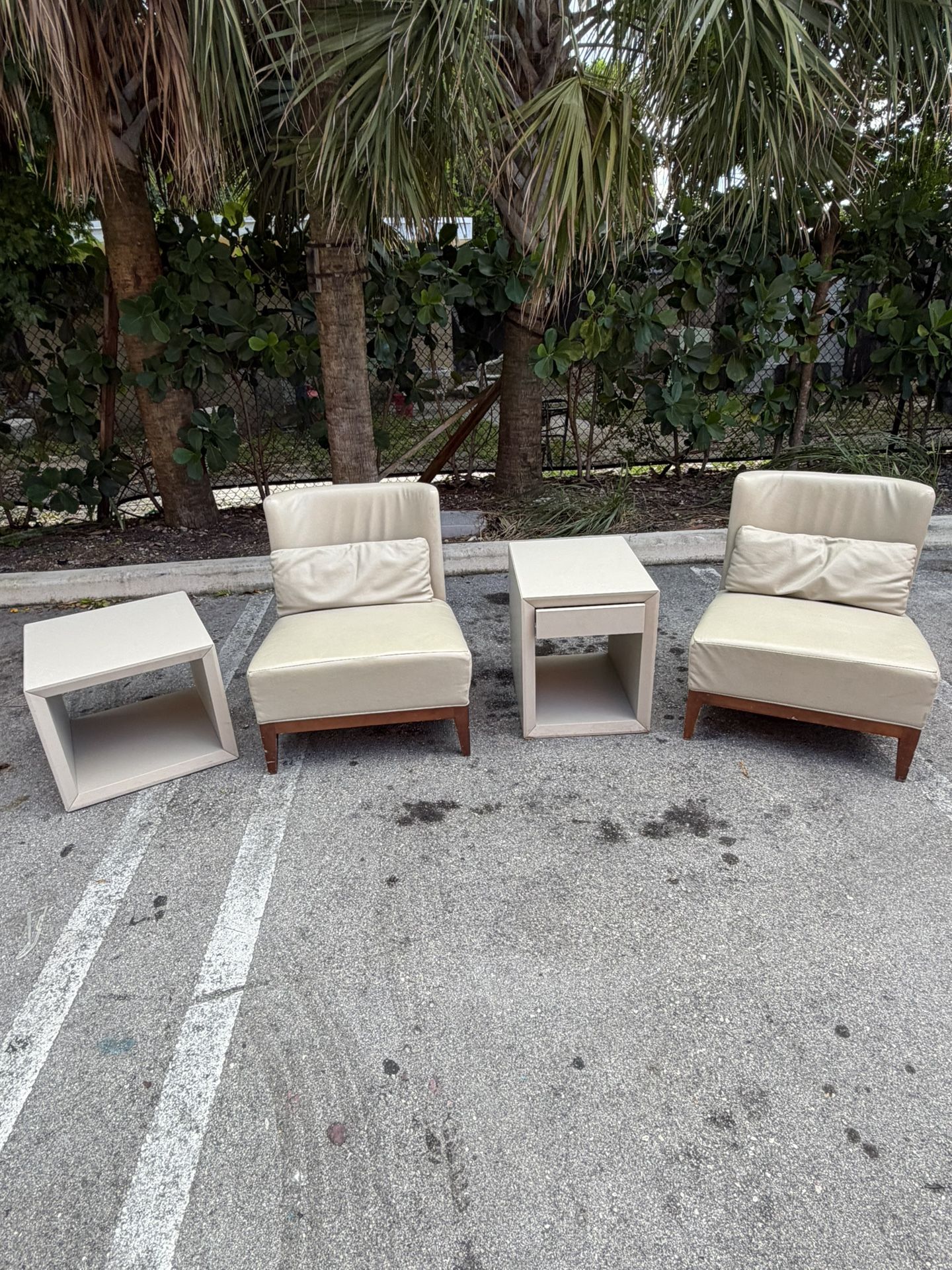 Beautiful White Leather Single Sofa Chairs Set Of 2 Modern Contemporary Arm Chair Accent Living Room