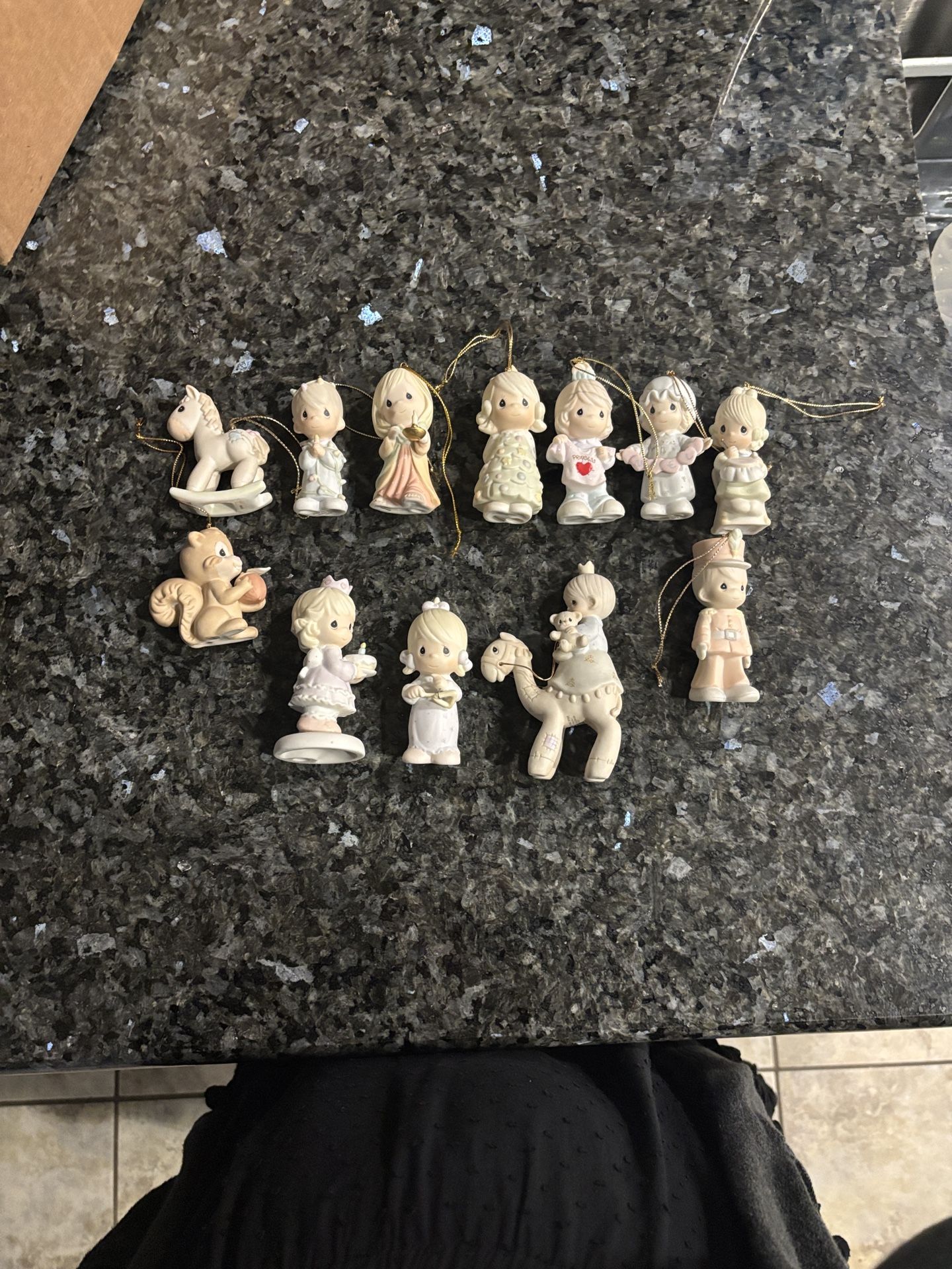 Like New Precious Moments Pastel 12 set Figurines & Christmas Ornaments Set