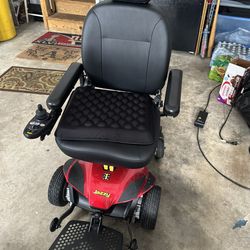 Pride Jazzy Elite ES Electric Wheelchair