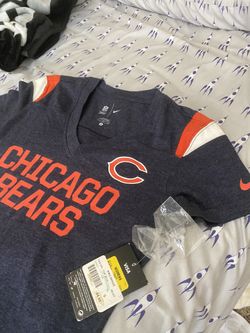 Woman’s Chicago Bears Nike Top