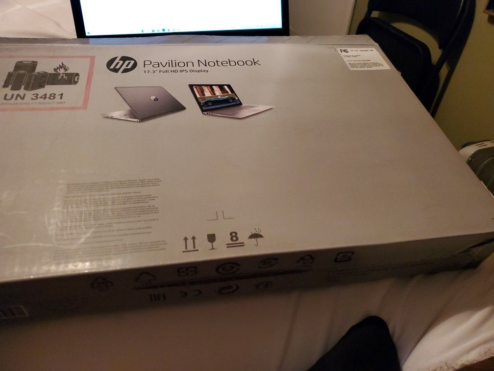 HP PAVILION 17.3 LAPTOP