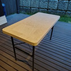 6 Ft Folding Table - Free