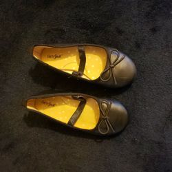 Girls Flats Size 9