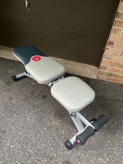 Universal Adjustable Weight Bench