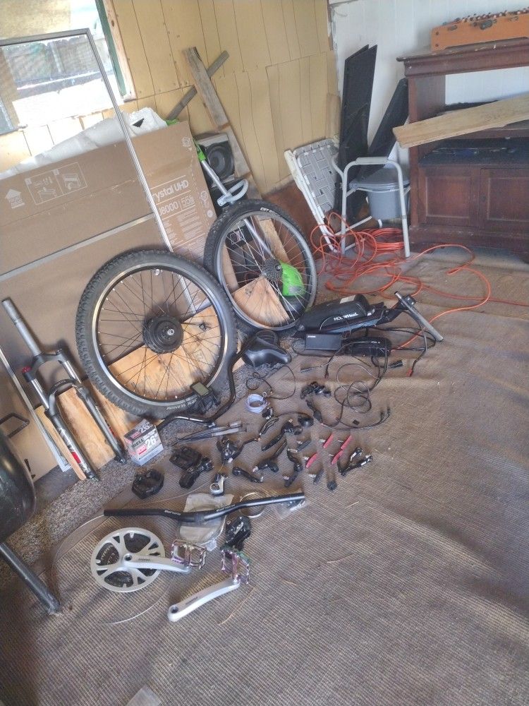 36 Volts 500 W Electric Kit With The Battery With All Extra New Parts All You Will Need Is A Frame I Have A Brand New Crank Cost $100 Brand New Fork C